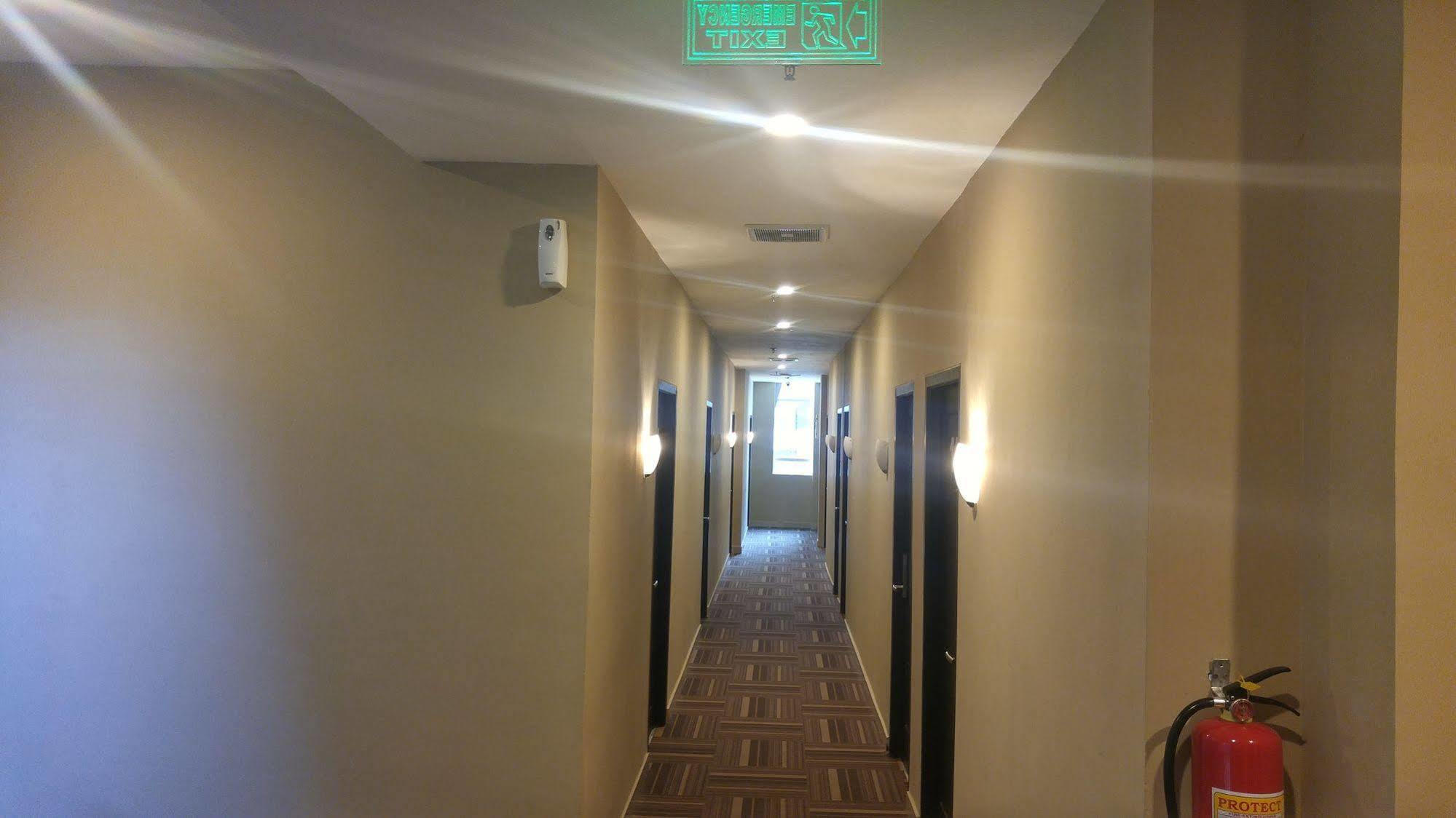 Hotel Quds Express Yakarta Exterior foto